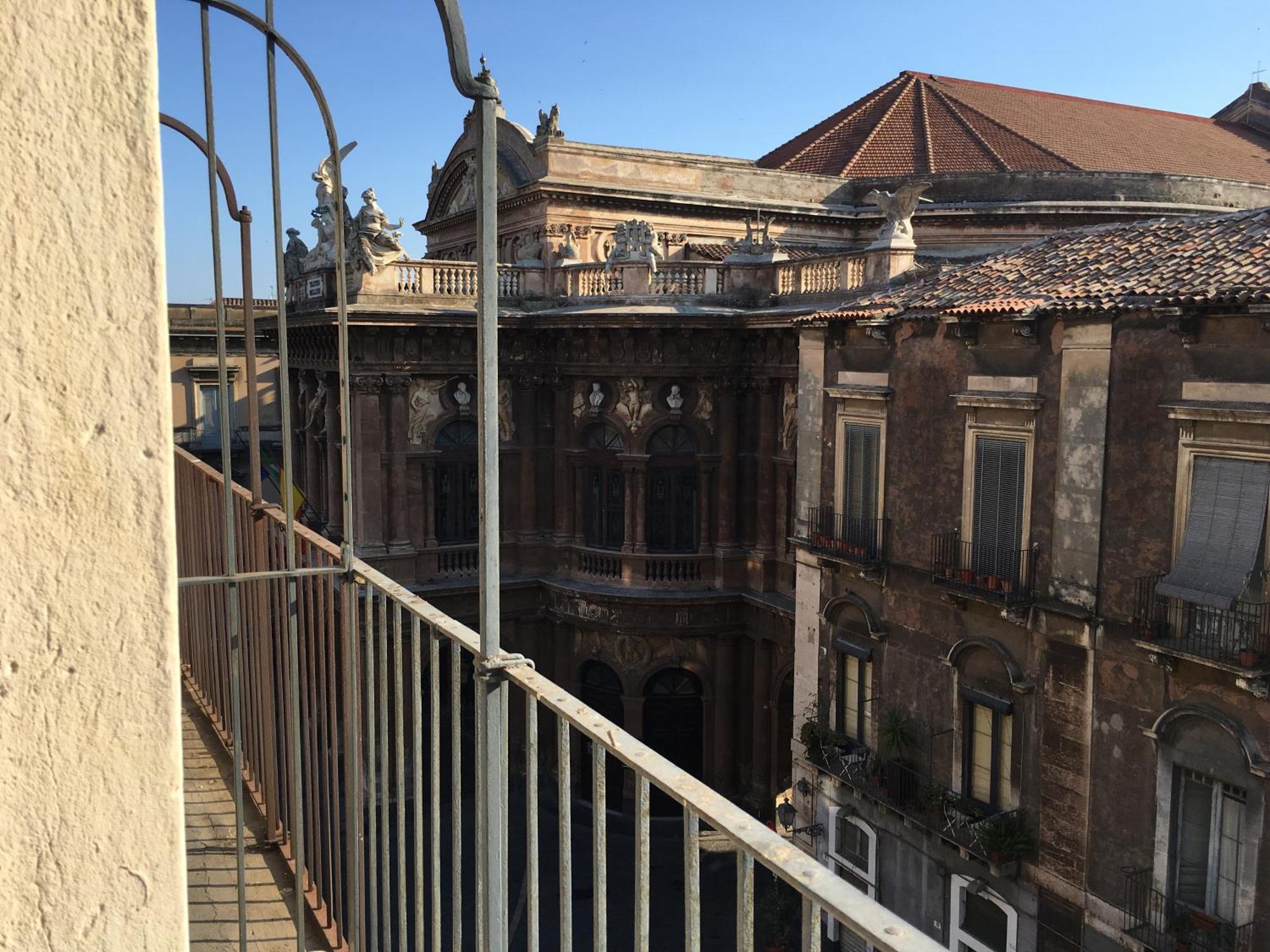 Wonderful Teatro Massimo Bellini Apartment Catania Exterior photo